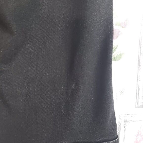 Judy Blue Jeans Womens 7/28 Black Flare Stretch Dark Wash Denim 28x31.5 - Picture 5 of 10